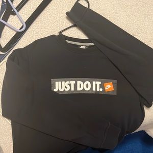 Nike Crew Neck